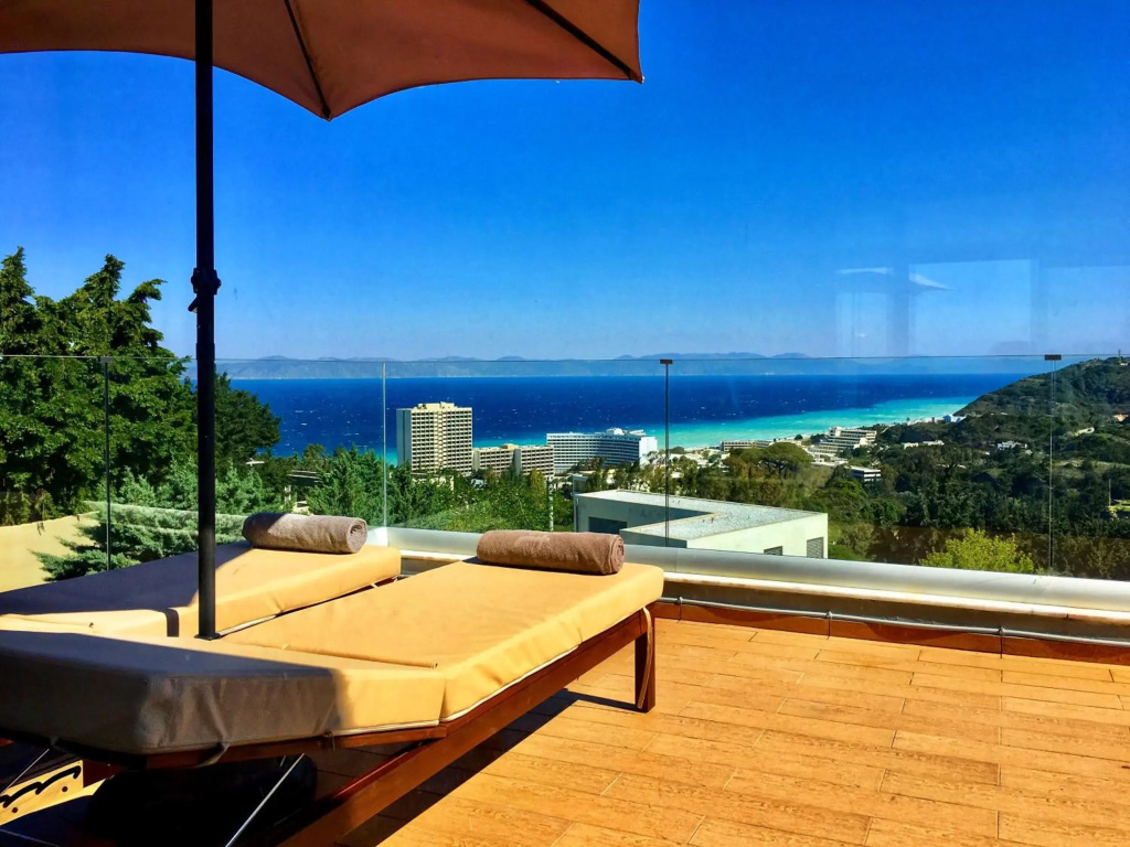 FlyViewFlatsGOLD PrivateHotTub with SeaView