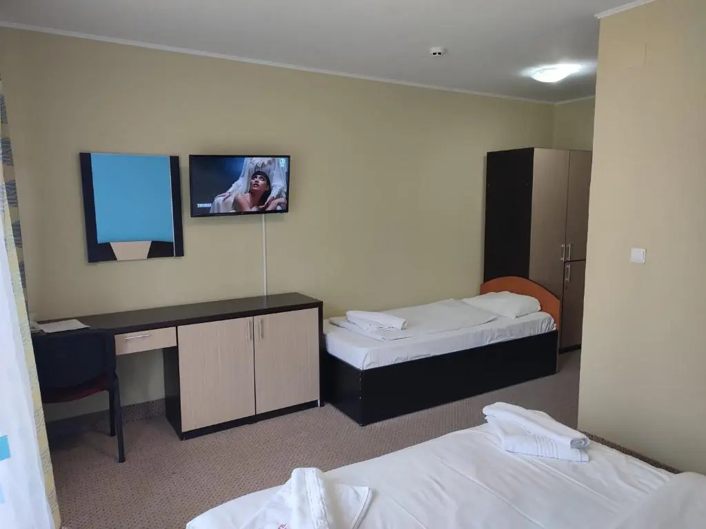 Standard Triple room with balcony