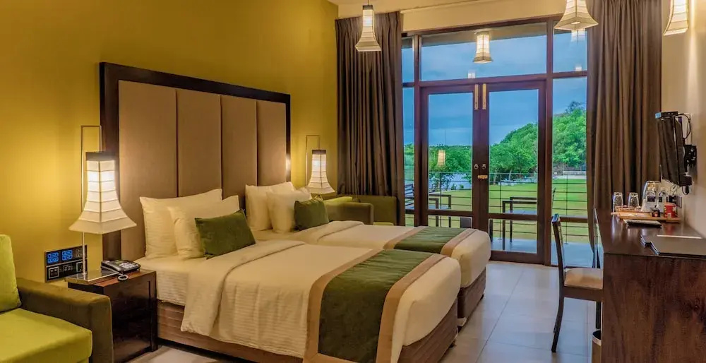 Standard Double room with balcony (full double bed)