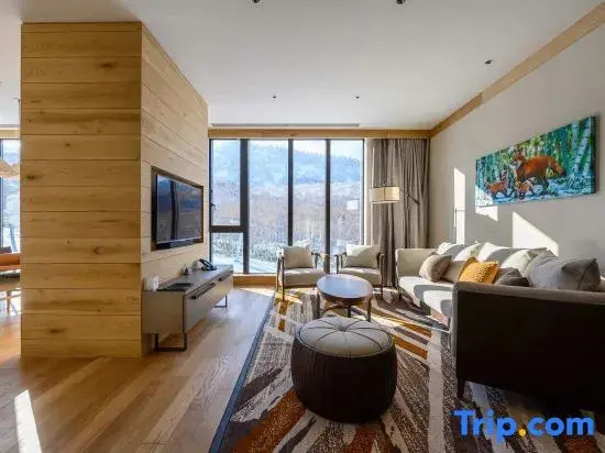 Yu Kiroro, Ski-In Ski-Out Luxury Residences