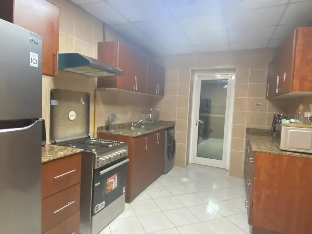 MP12 - Luxurious 2BR in Marina Pinnacle Tower - Chambres