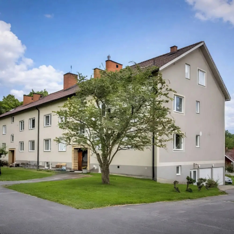 Charming 2-bedroom Apartment in Rejmyre With Garden View