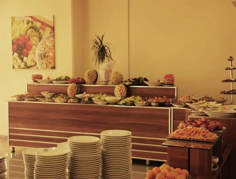 Food & Beverage