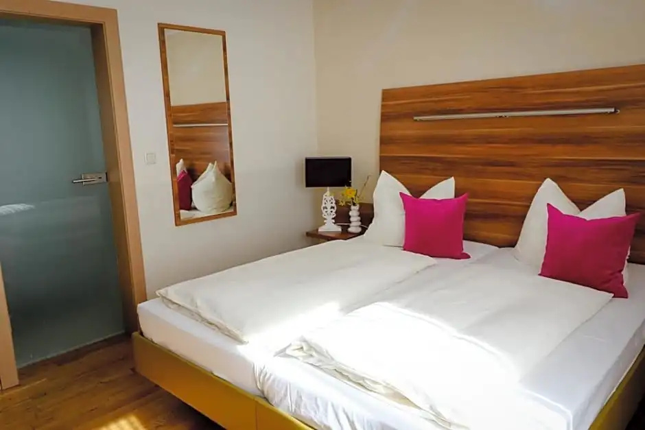 Hotel Burgwirt - Chambres