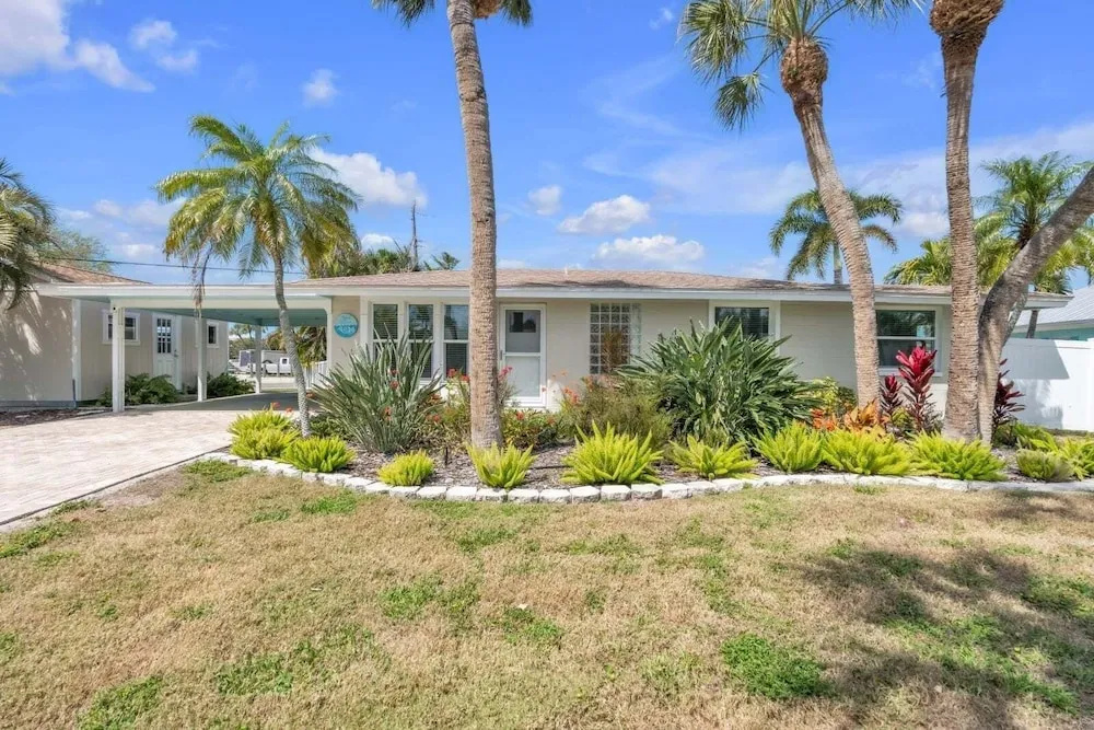 Aqua Maria 3 Bedroom Home