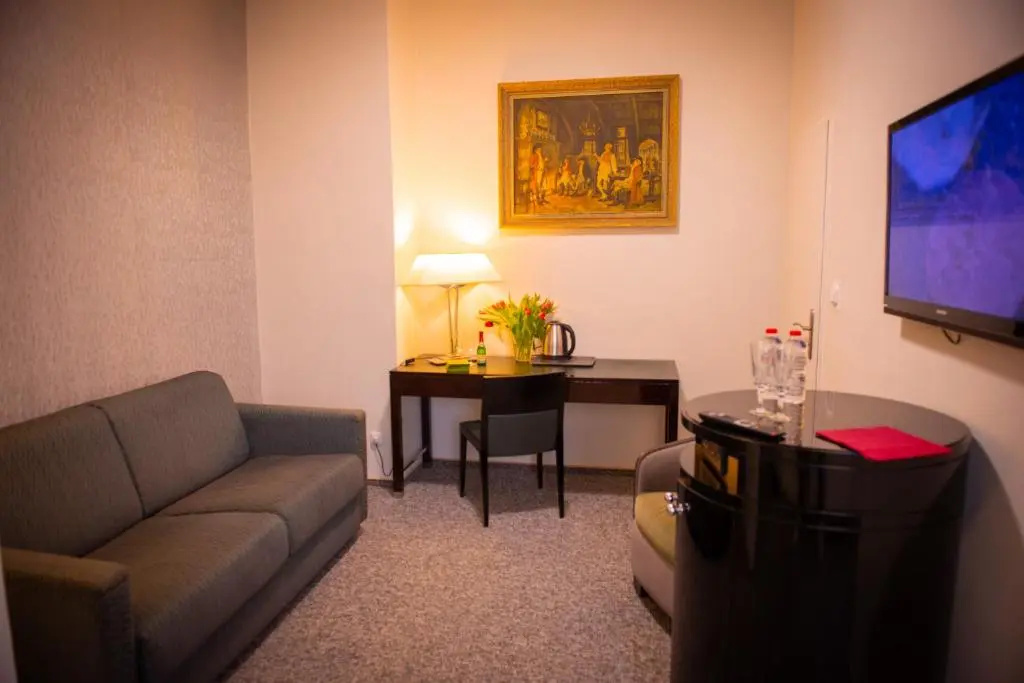 Deluxe Suite