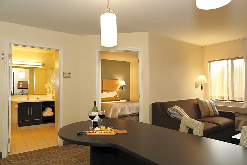 Candlewood Suites East Lansing by IHG - Chambres
