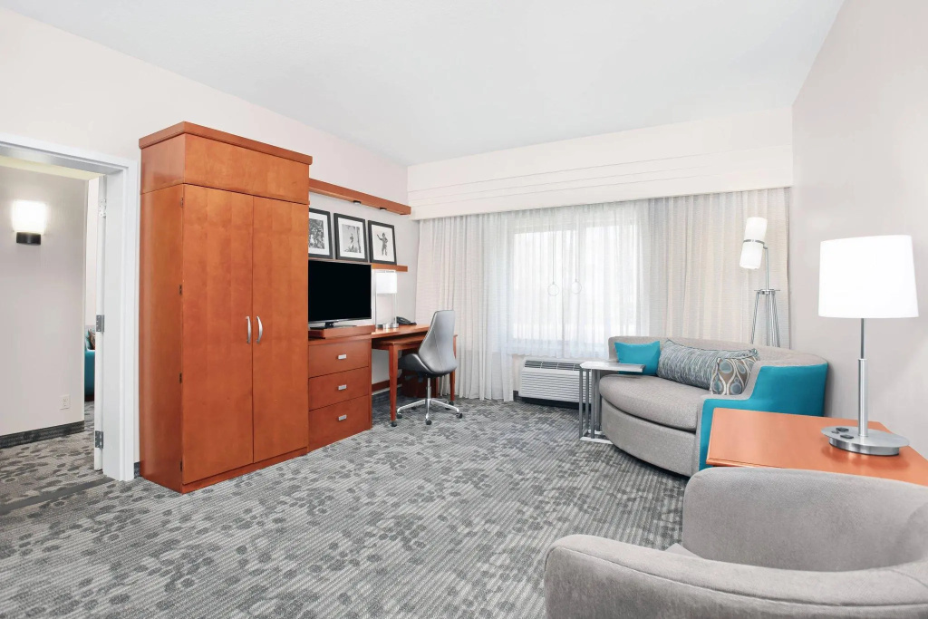 2 Bedrooms Double Suite (full double bed)