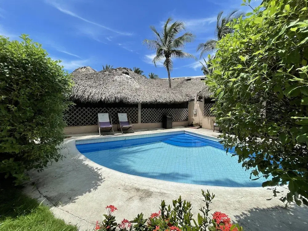 Johnny's Place Hotel