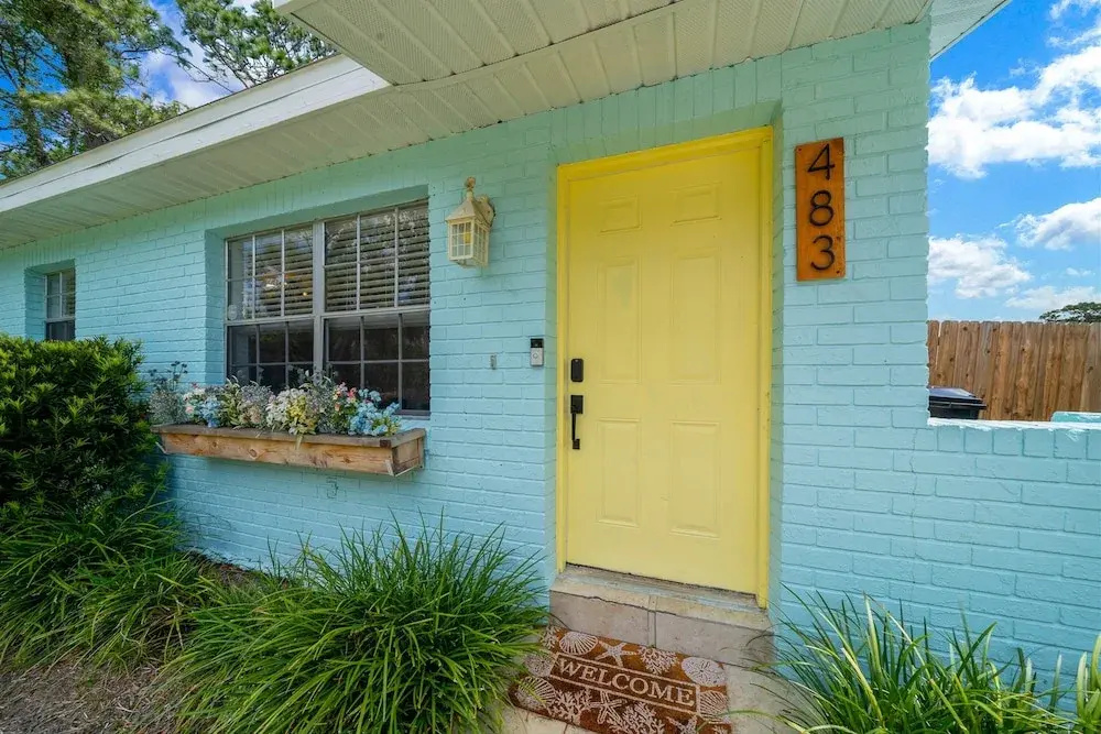 Manatee Cove Retreat | Pet-Friendly Coastal Home Sleeps 6