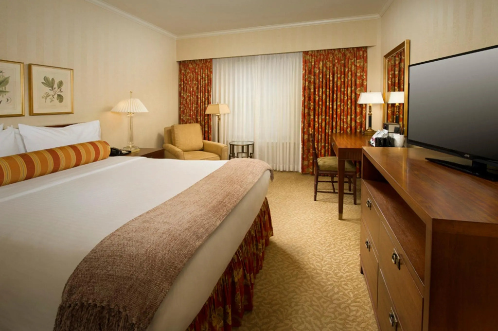 Classic Double room (full double bed)