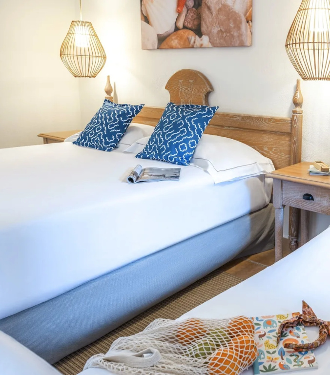 Superior Double room (full double bed)