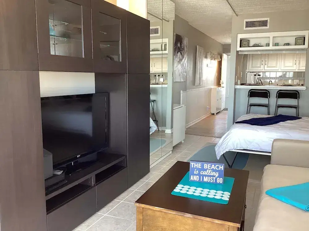 Shoreline Studio Condo for 4