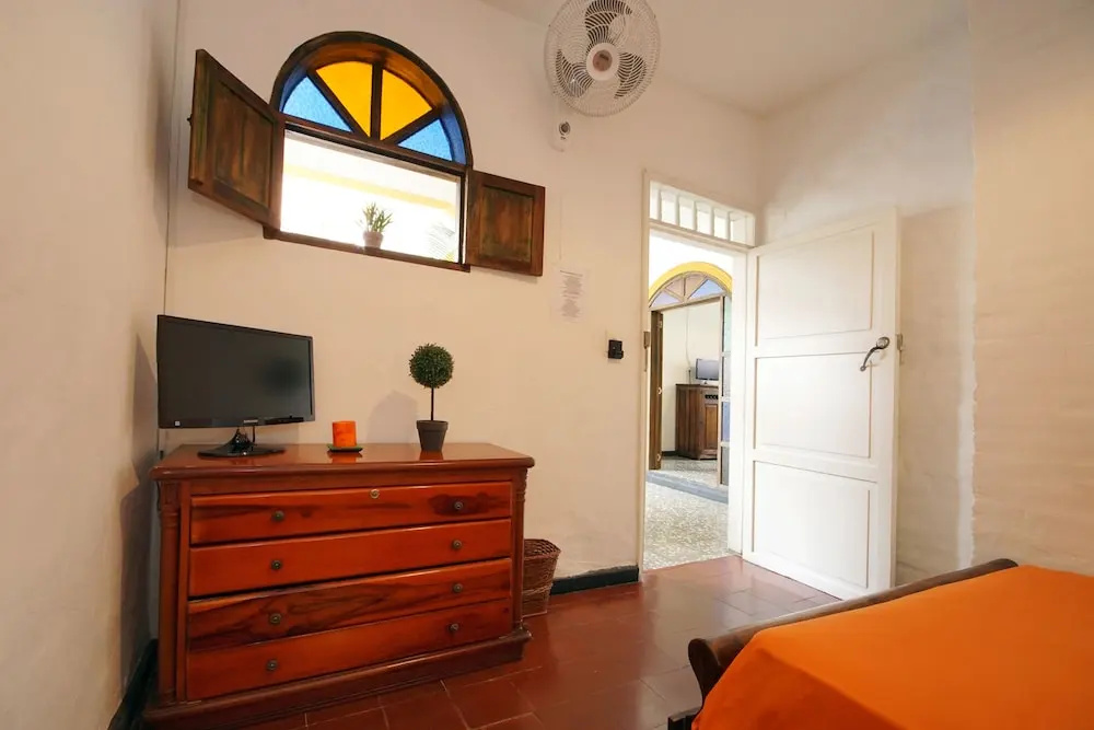 Economy room