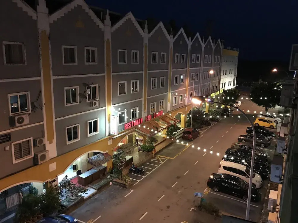 GLE Premier Lodging