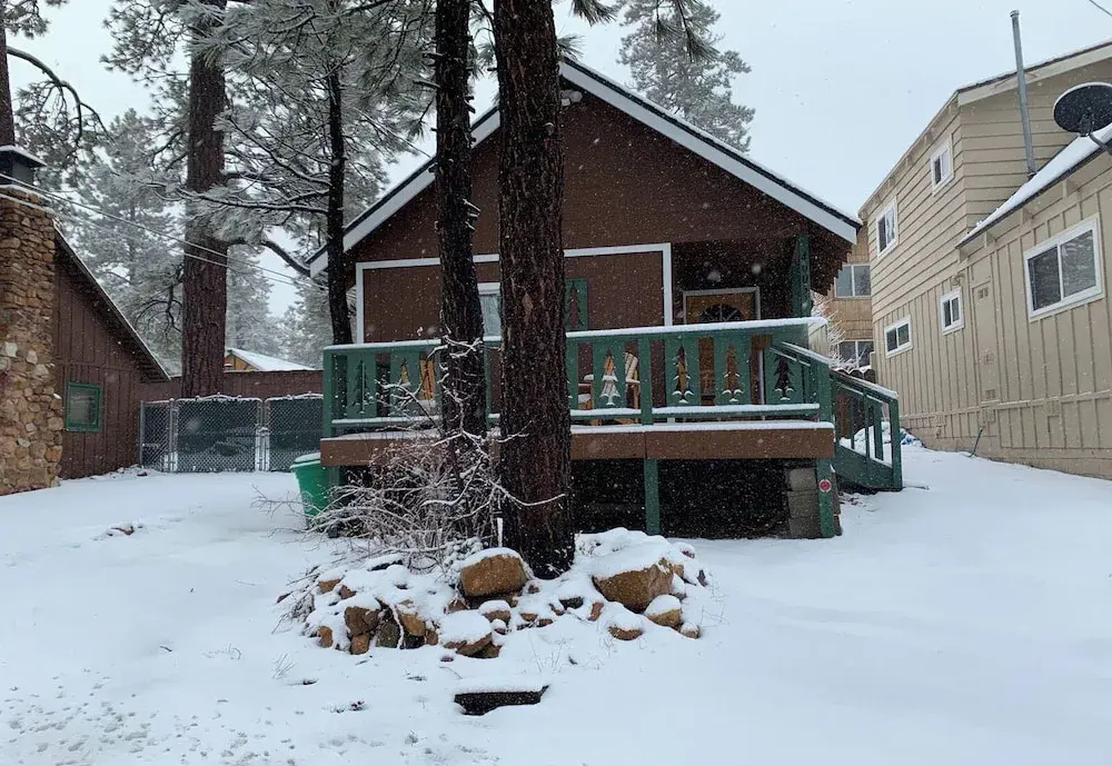 Cozy Pines Retreat