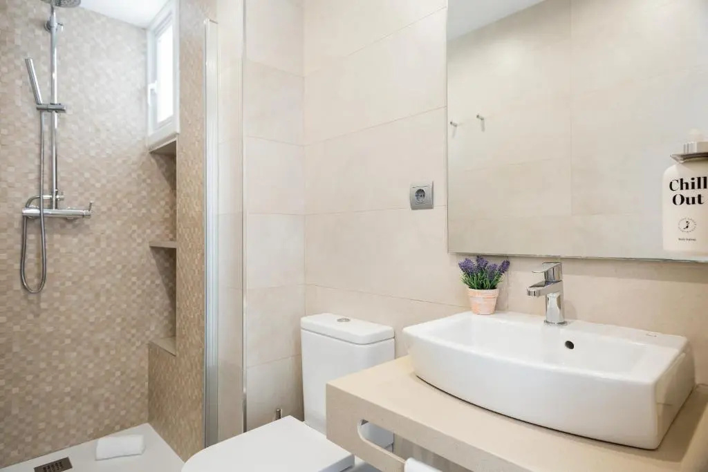 Sitges Group Blue and White - Chambres