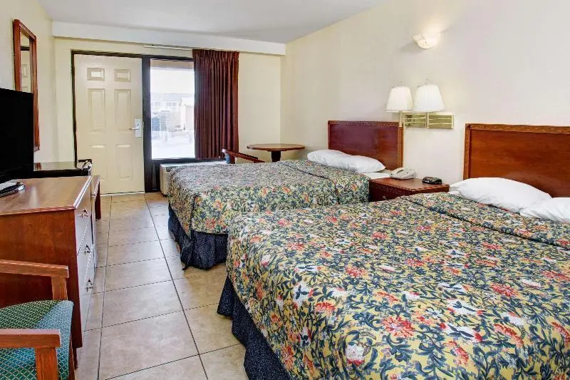 Standard Quadruple room