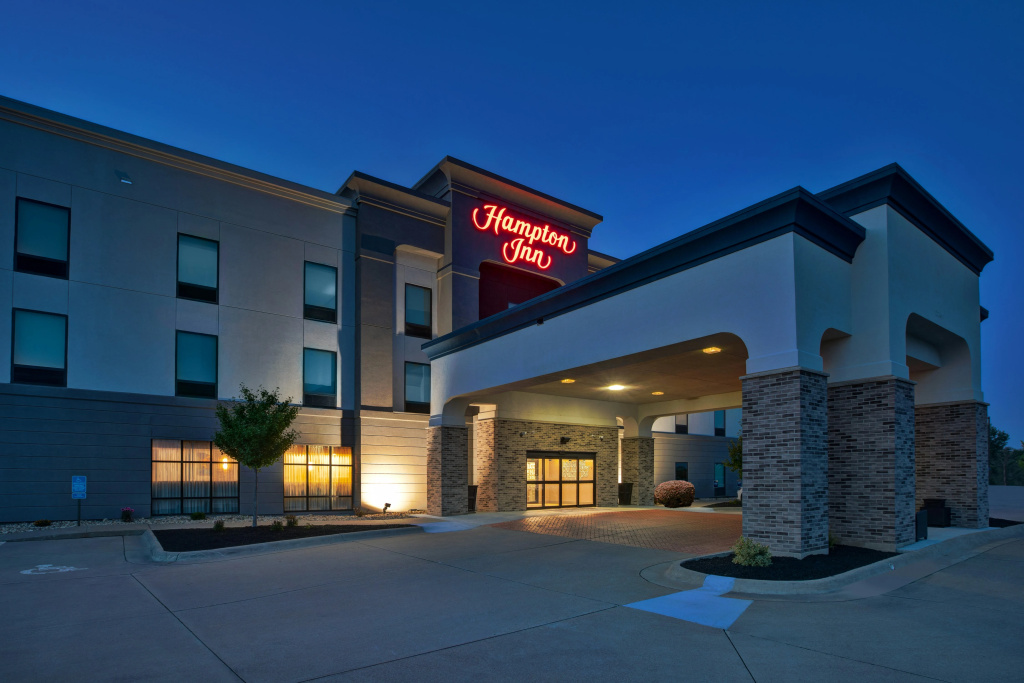 Hampton Inn Clinton, IA