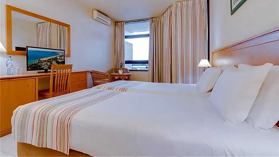 Auramar Beach Resort - Chambres