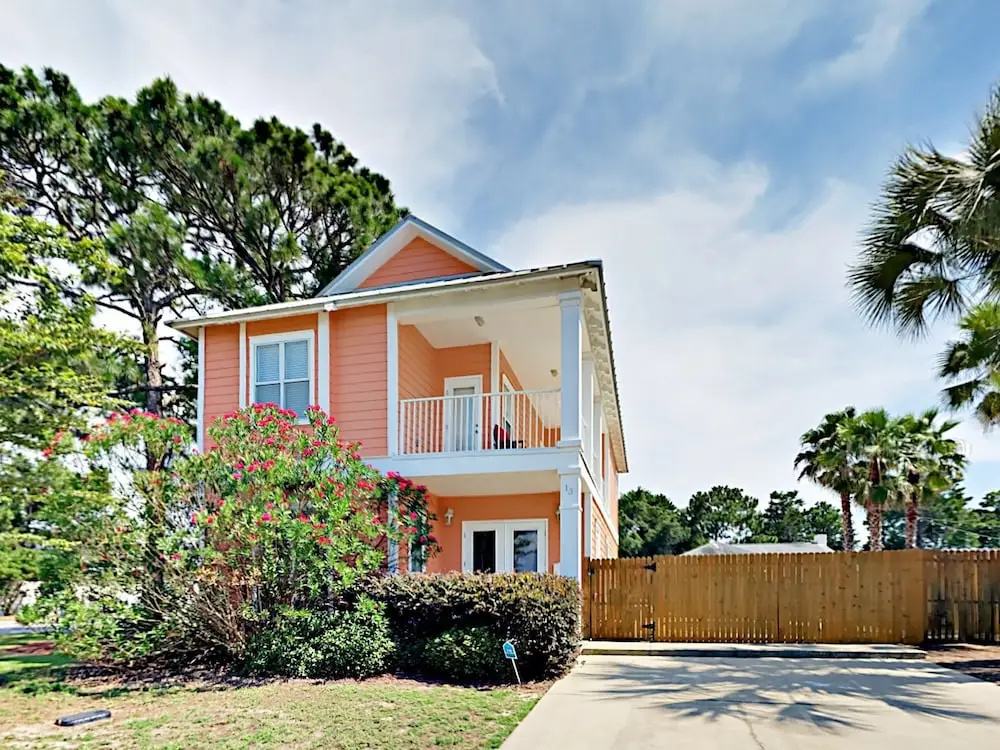 4br W/ Private Pool - Near Beach 4 Bedroom Home