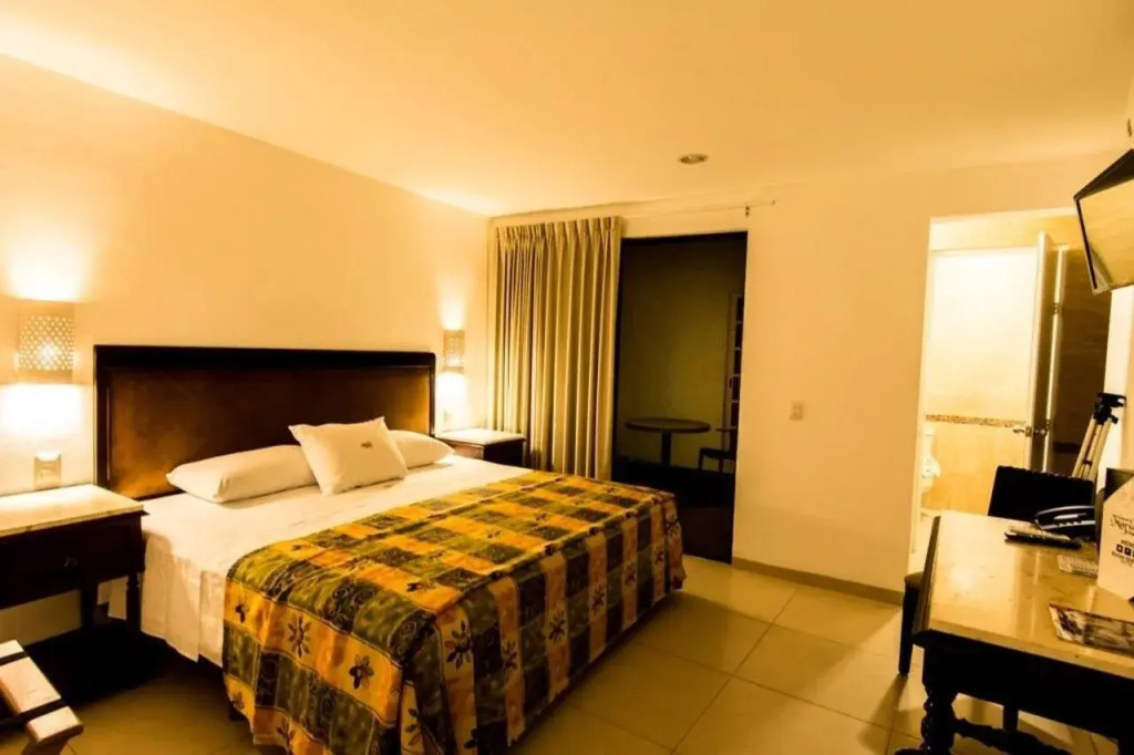 Hotel photo 2
