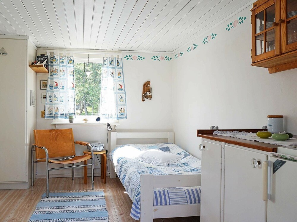 4 Person Holiday Home in Hamburgsund