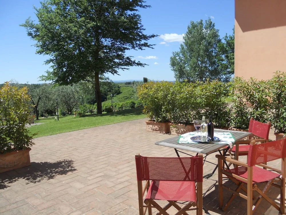 Holiday Home With Pool in Stabbia