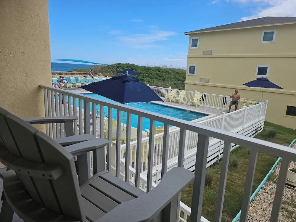 Standard Double room with balcony and with pool view (full double bed)