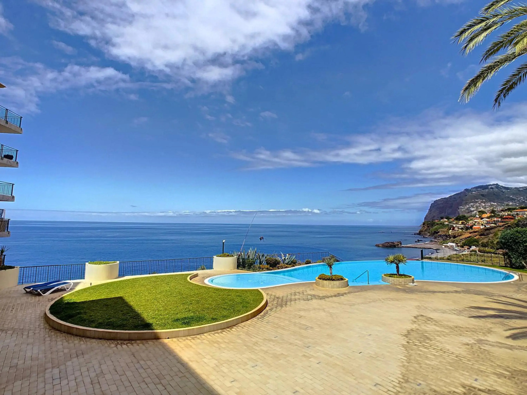 Vila Formosa Top View by MHM