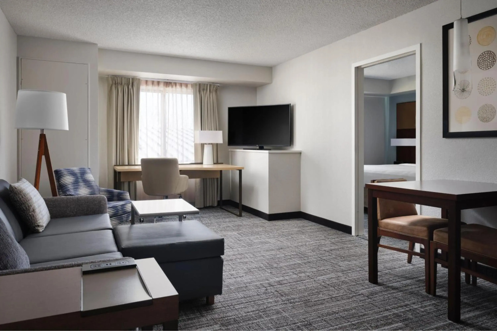 Residence Inn by Marriott Grand Rapids Airport - фото 30