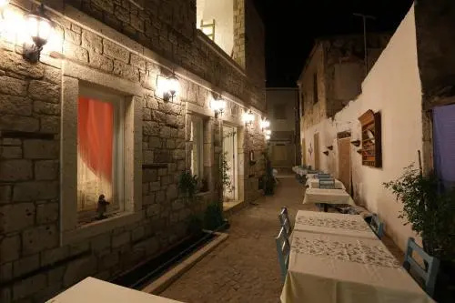 Aladya Tas Hotel