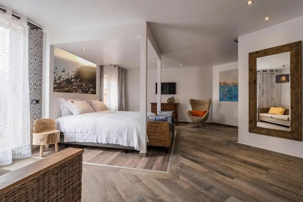 Prestige Suite