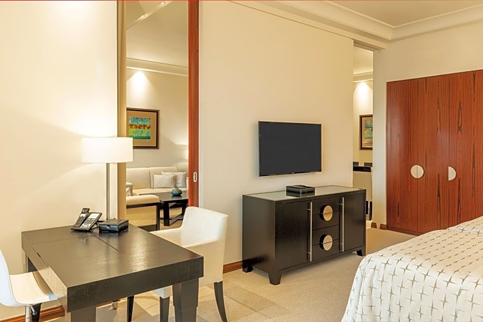 Двухместный люкс Premier Executive (2 отдельные кровати) в Grosvenor House, a Luxury Collection Hotel, Dubai