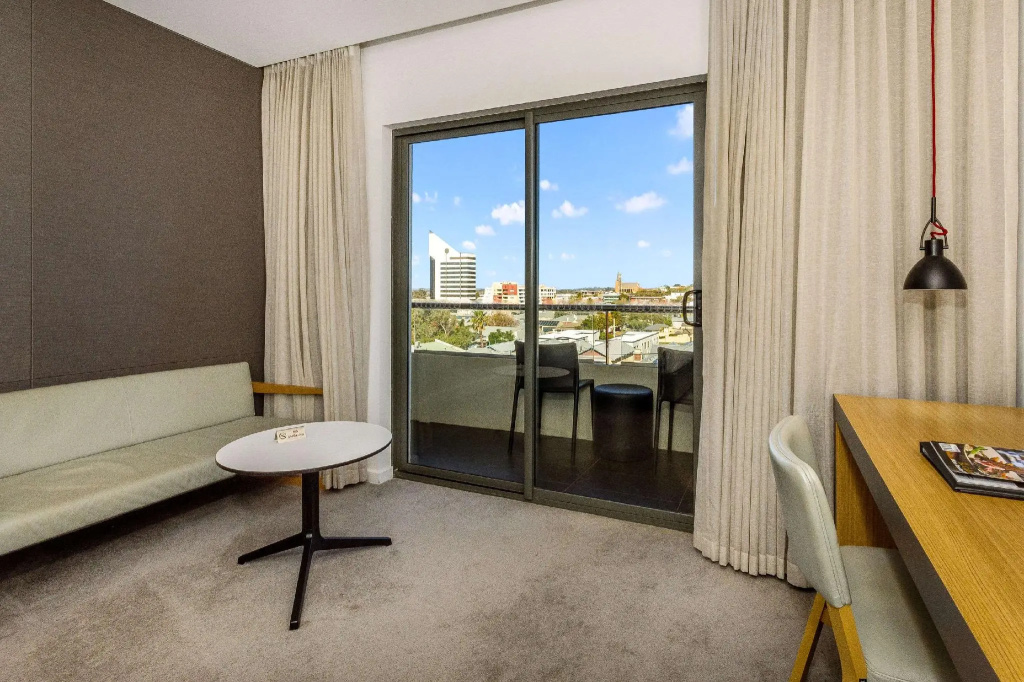 1 Bedroom Suite