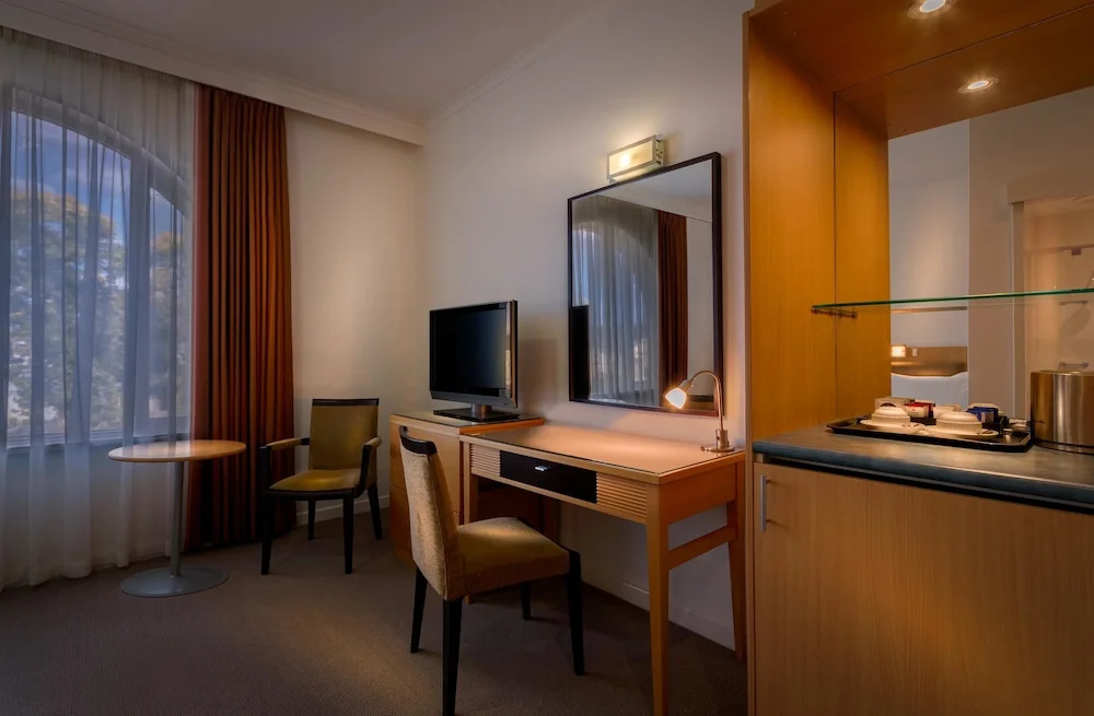Best Western Plus Travel Inn Hotel - Chambres