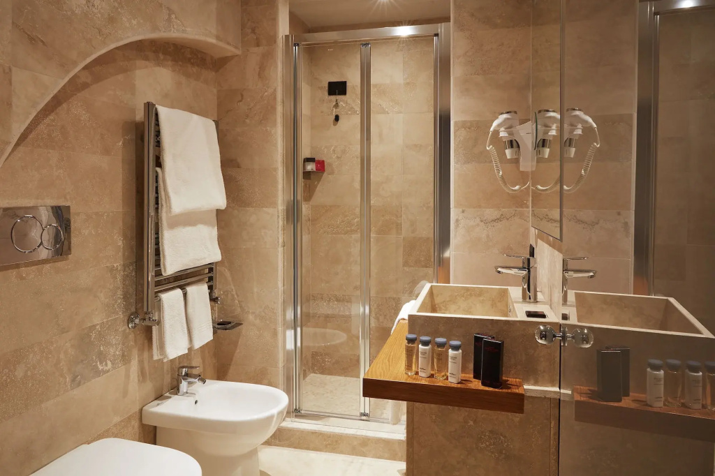 Hotel photo 30