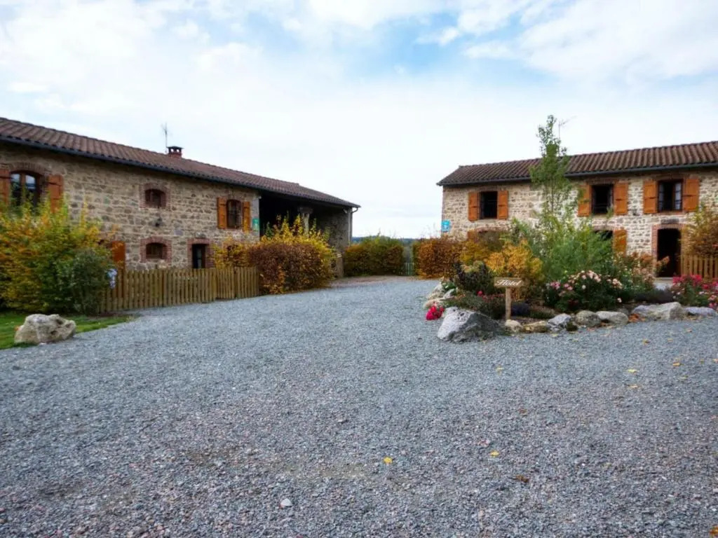 Gite Les Salles, 4 Pieces, 6 Personnes - Fr-1-496-225