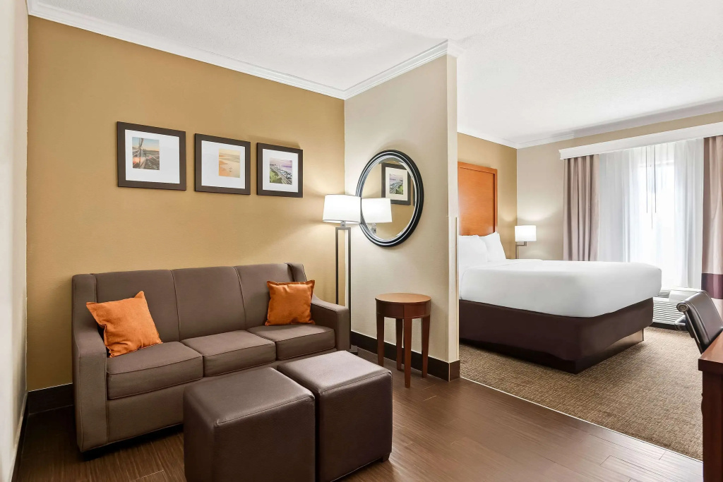 Quadruple Suite
