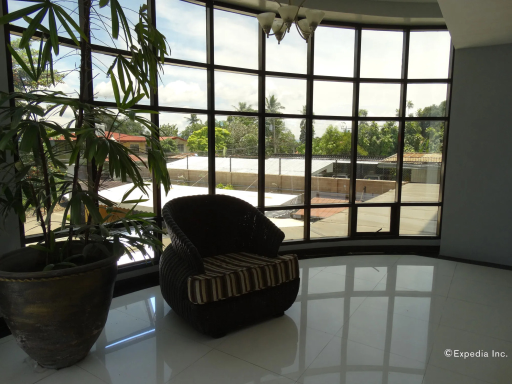 Peridot Suites - фото 17