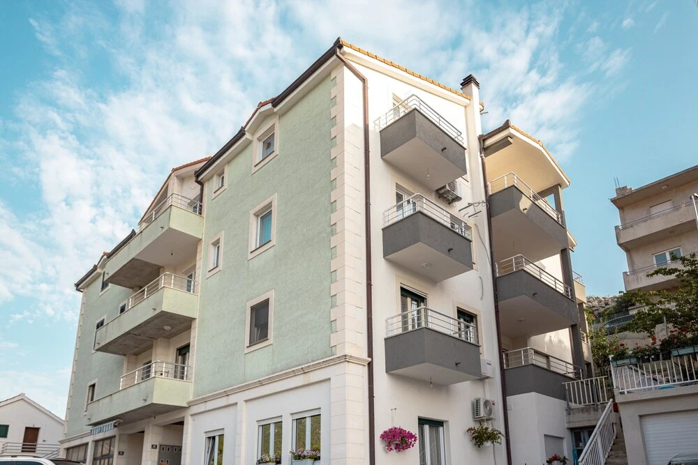 A1 - Modern Apartment With Balcony Near the Beach