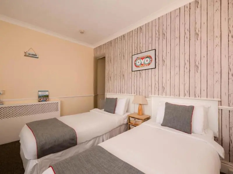 Oyo Luton Hotel — 2