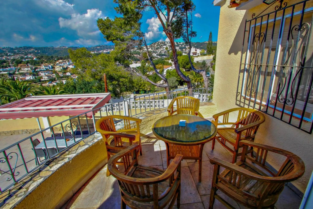 Samina - holiday home with stunning views and private pool in Benissa