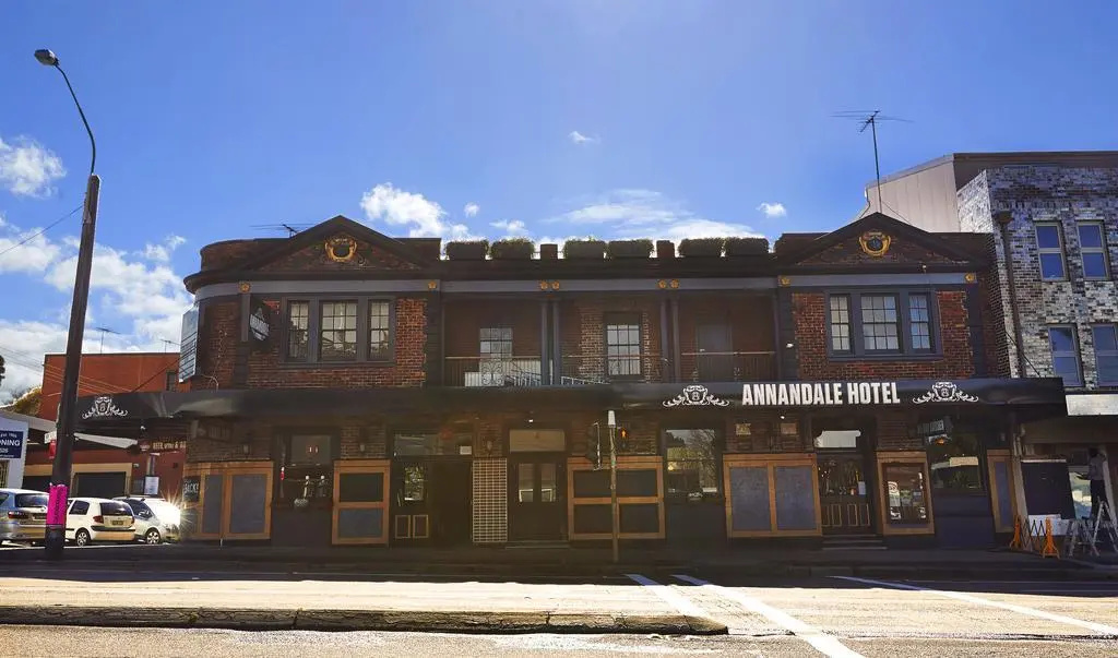 Annandale Hotel