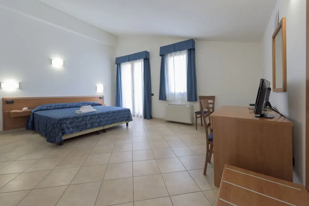 Hotel Isola Rossa - Chambres
