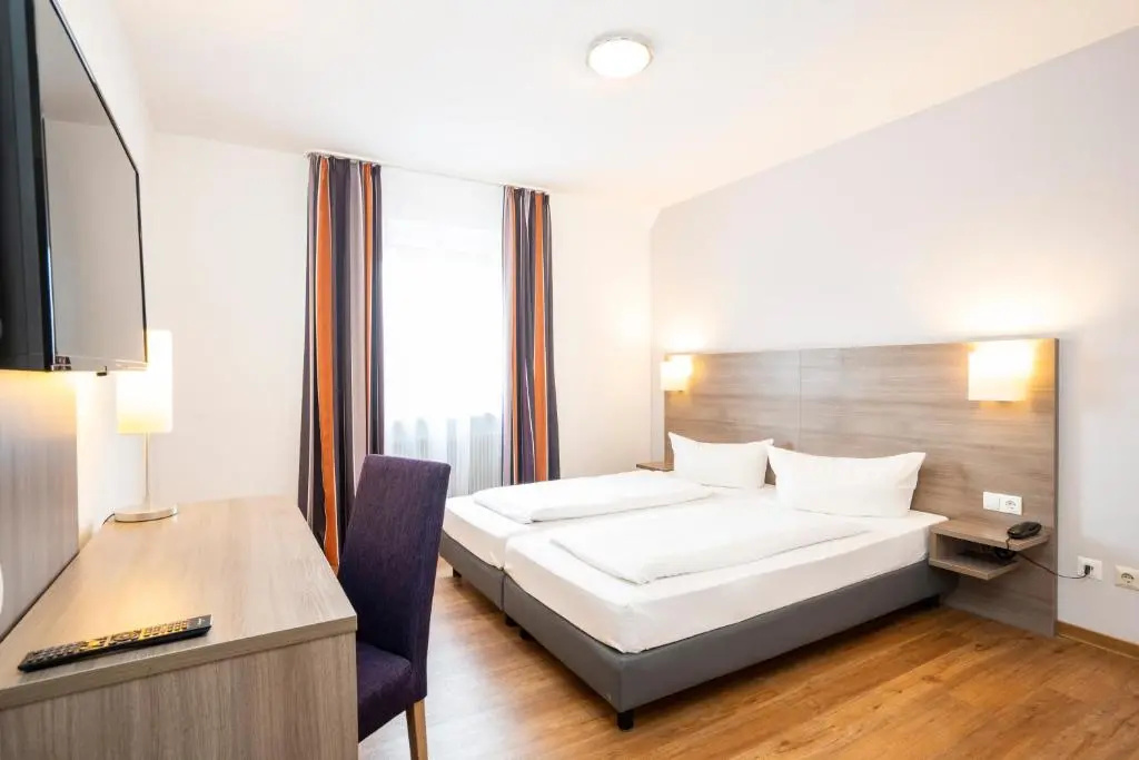 Standard Double room (full double bed)
