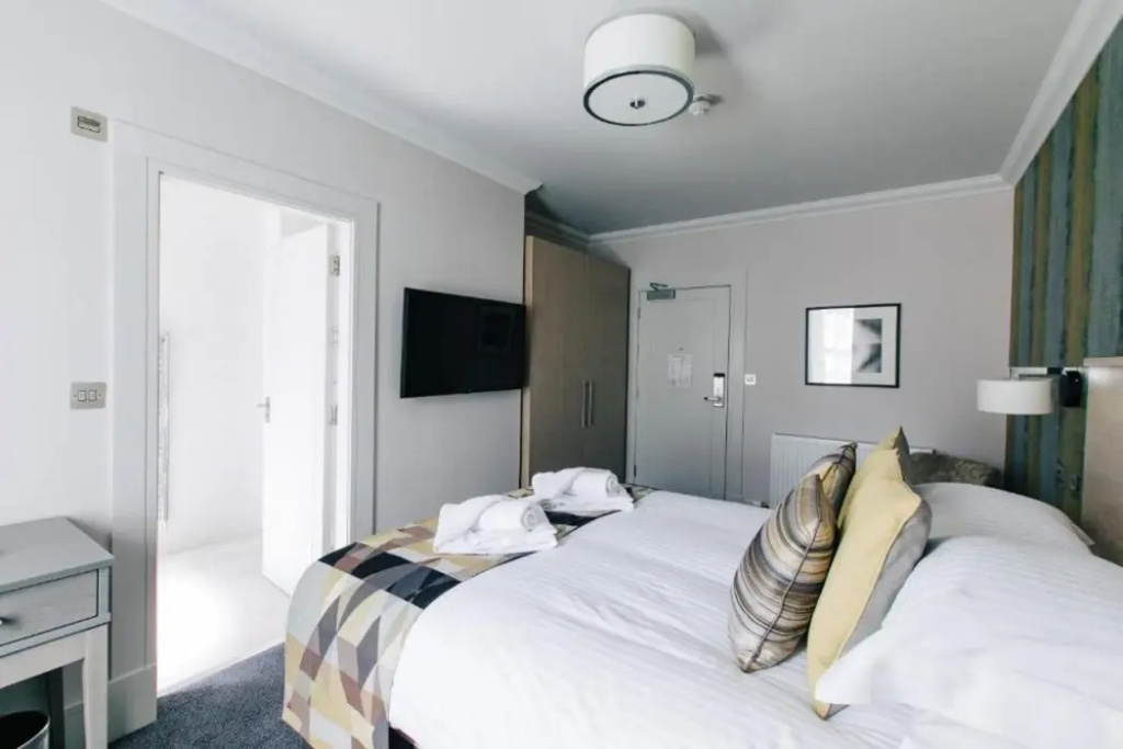 Hotel photo 11