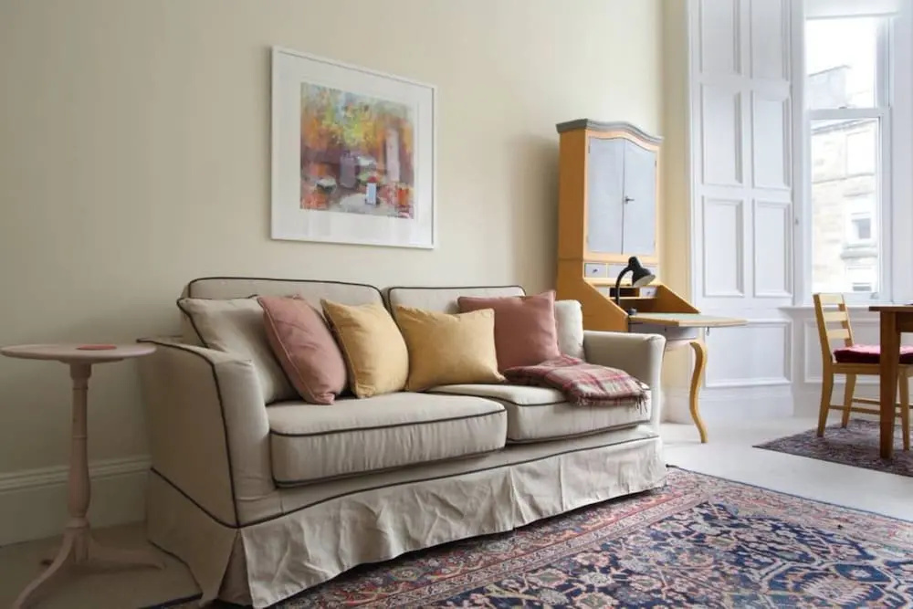 1 Bedroom Flat Near City Centre