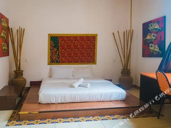 Lost Paradise Resort