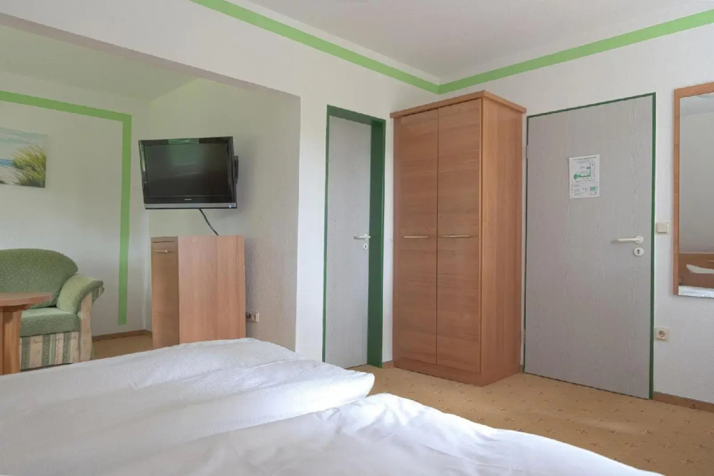 Hotel Schöne Aussicht, Stilvoll modern, direkt am Rüstersieler Hafen - Général